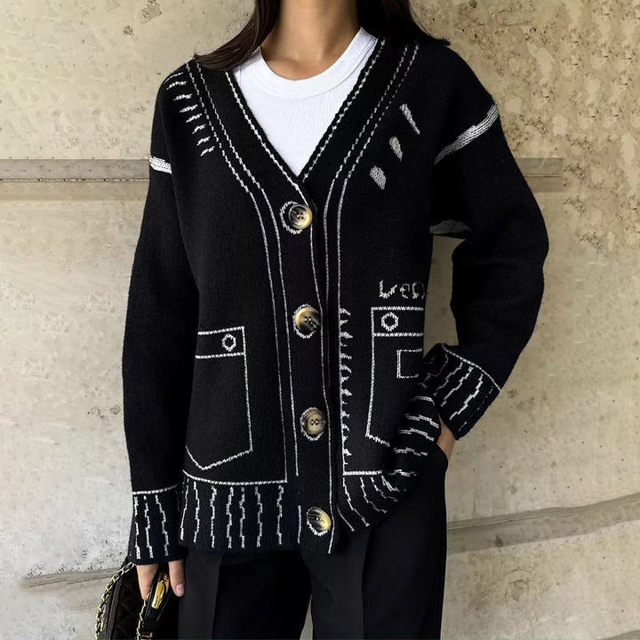 Cardigan pour femmes avec motif artistique et détails pratiques de boutons Chic & Stil