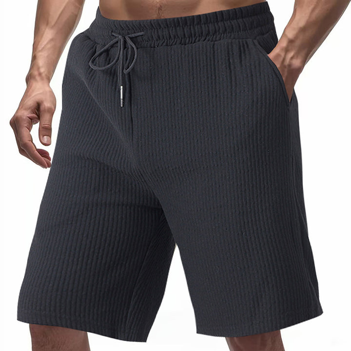 Casual men's shorts with elastic waistband and practical side pockets Lune London