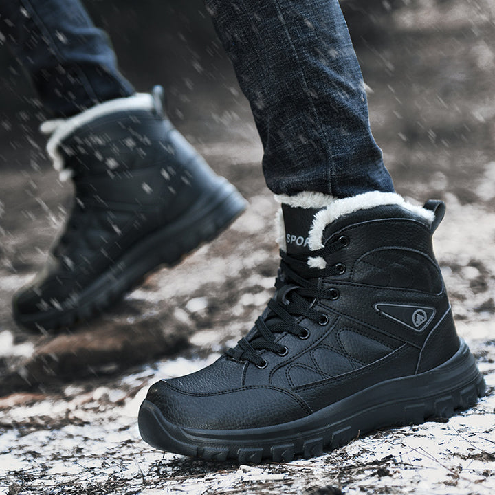 Women’s winter boots padded with non-slip sole and insulating inner lining Lune London