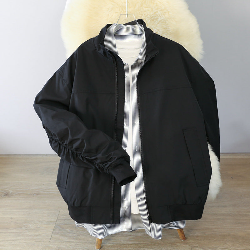 Transitional jacket for men with elastic arm openings and practical pockets Lune London