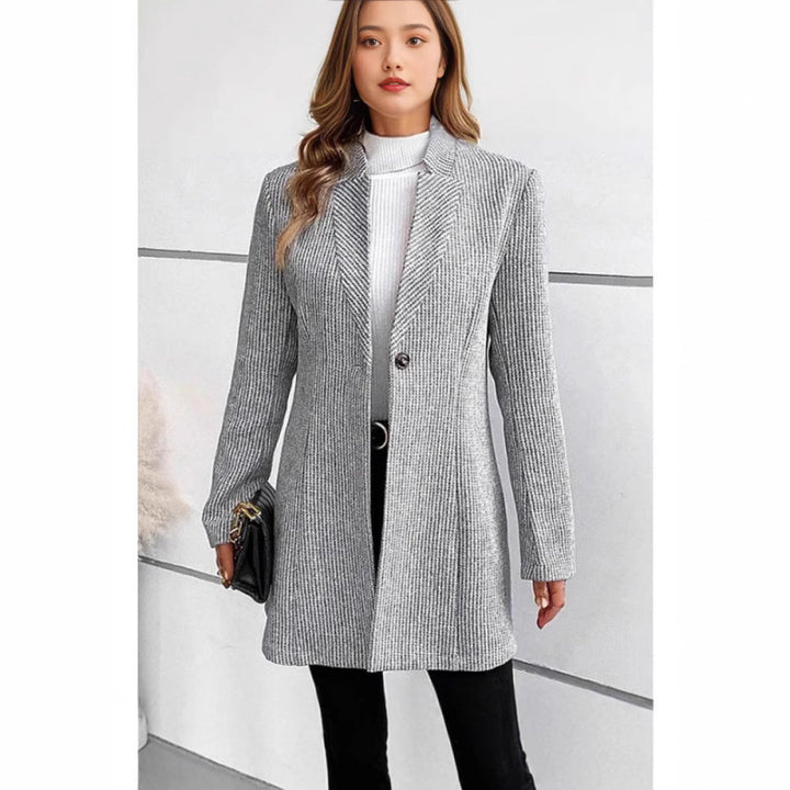 Women Modern Knit Blazer with Slim Fit and Elegant Details Lune London