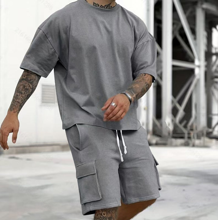 Men's leisure set with oversized t-shirt and cargo shorts Lune London