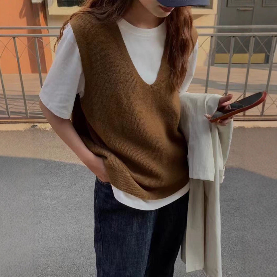 Pull stylé pour femme avec col en V et coupe ample Chic & Stil