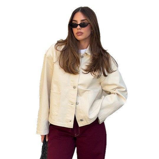 Fashionable oversized women's coat made of high-quality material with practical pockets Lune London