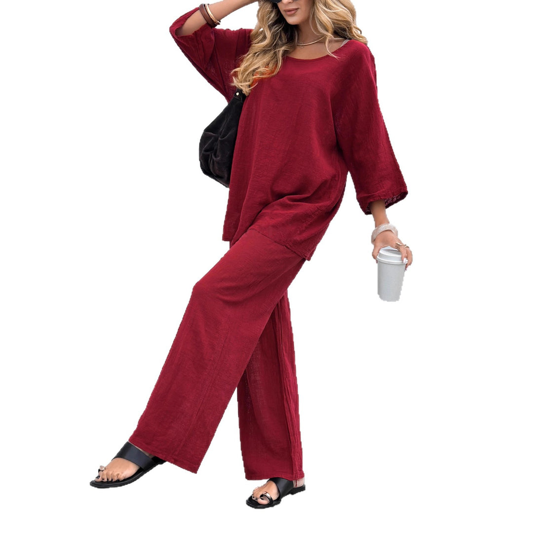 Ensemble deux pièces décontracté et aérien pour femmes avec haut élégant et pantalons à coupe large Chic & Stil