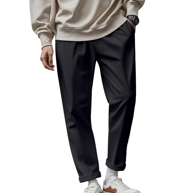 Elegant chino pants for men with a relaxed fit and practical pockets Lune London