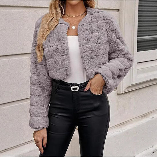Women’s faux fur jacket with modern leopard print Lune London