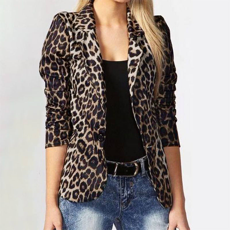 Women Elegant Leopard Pattern Blazer Jacket with Tailored Cut Lune London