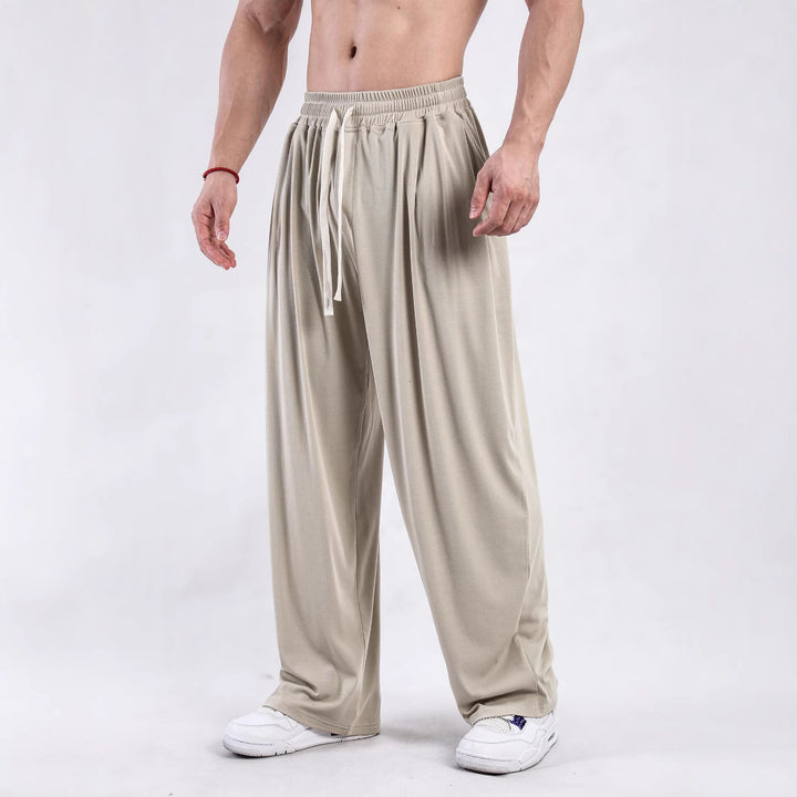 Wide lounge pants for women in innovative and breathable material Lune London