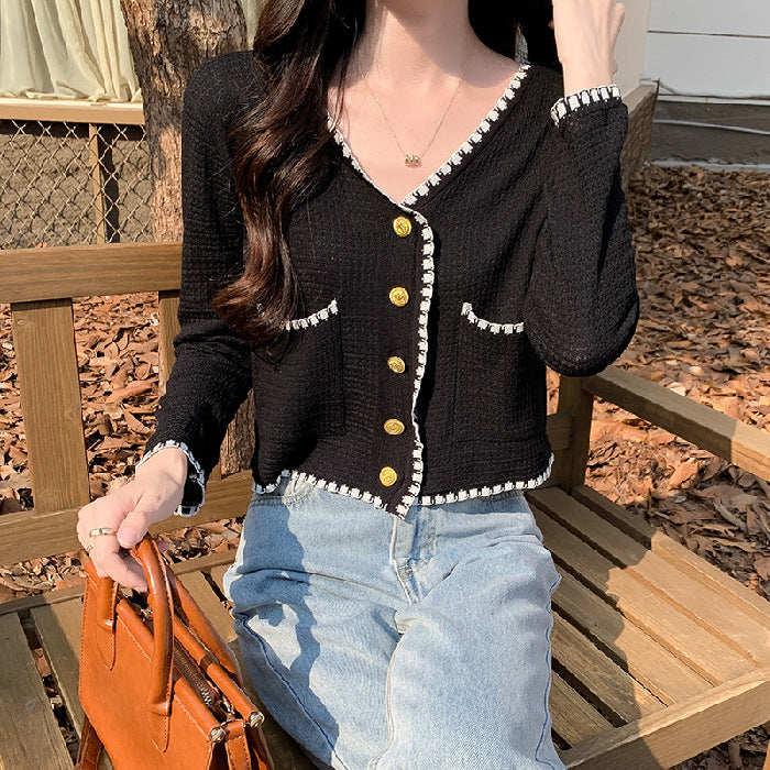Ladies fashionable cotton cardigan with button details Chic & Stil