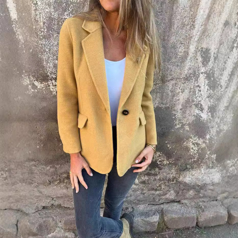 Chic and style elegant boucle blazer for women with relaxed fit