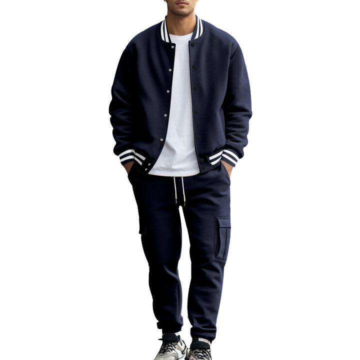 Sport leisure suit for men with striped collar and practical pockets Lune London