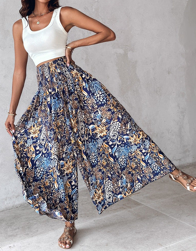 Chic and stylish women's Palazzo pants with tropical print
