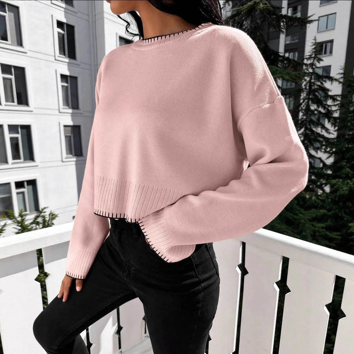 Short casual sweater for women with structured hems and round neck Lune London