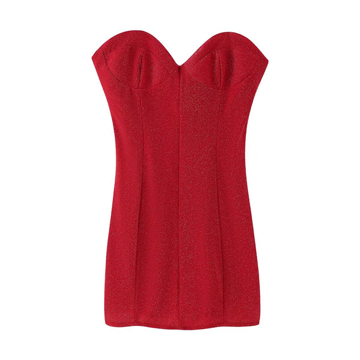 Evening dress for women with a slim fit and elegant heart neckline Lune London
