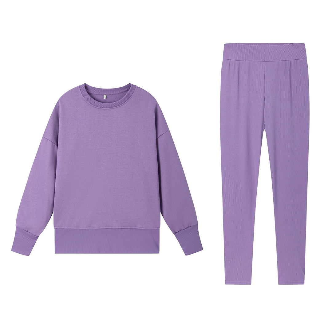 Ladies Sport Leisure Set with Soft Sweatshirt and Comfortable Leggings Lune London