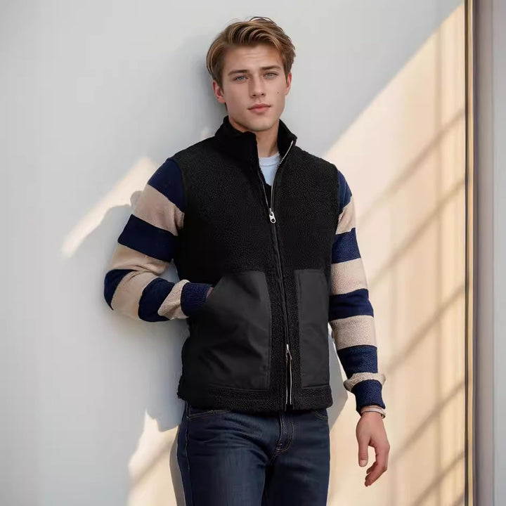 Fashionable men's fleece jacket with structured collar and practical pockets Lune London