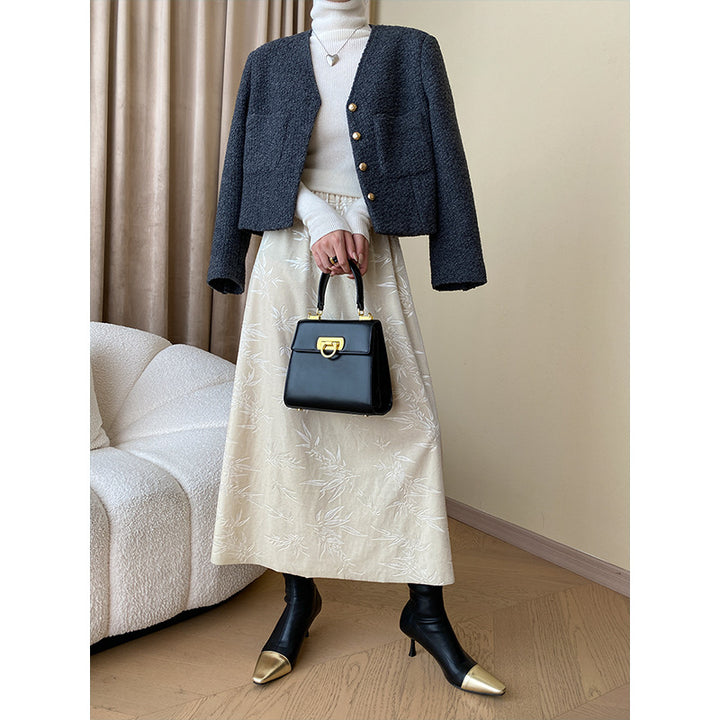 Women's Elegant Midi Skirt made of velvety material with floral design Chic & Stil