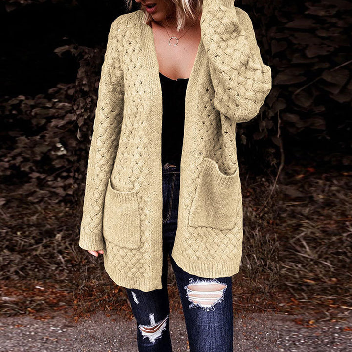 Cardigan pour femmes avec motif texturé et poches pratiques Chic & Stil