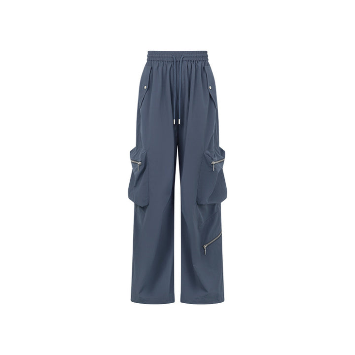 Functional cargo pants for women with elastic waist and practical zip pockets Lune London