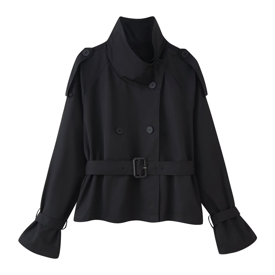 Manteau trench à la mode pour femmes avec un large col et un détail de ceinture Chic & Stil