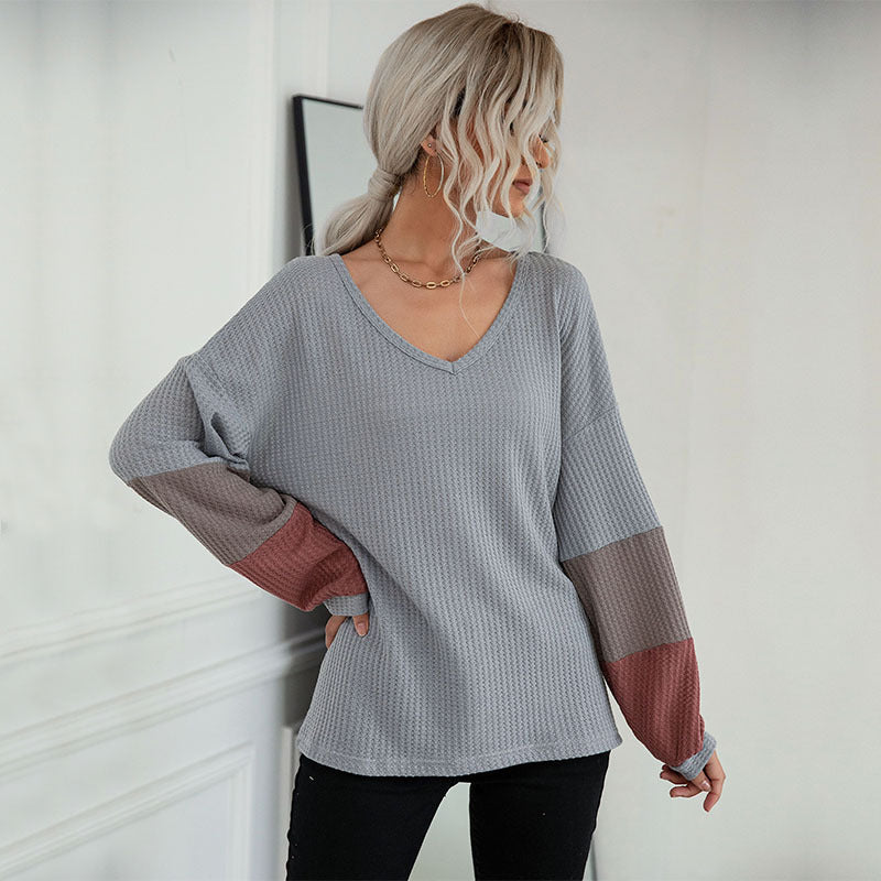 Ladies casual V-neck t-shirt with contrast sleeves Lune London