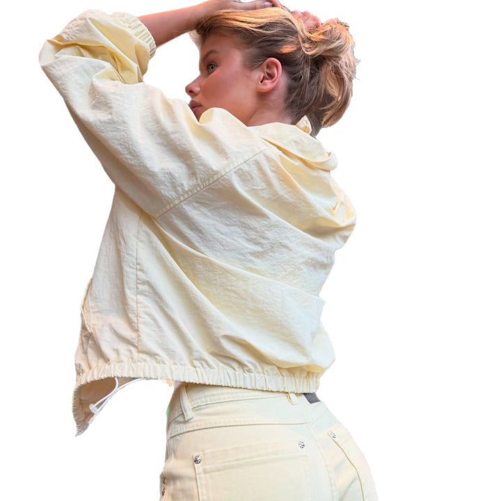 Sporty transition jacket for women with breathable inserts and practical pockets Lune London