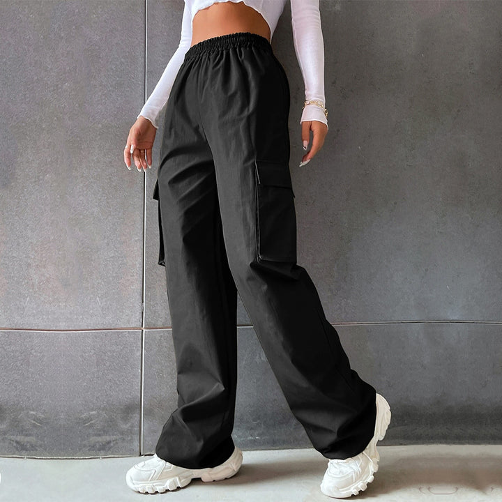 Pantalons cargo pour femmes avec une coupe flatteuse et des poches pratiques Chic & Stil