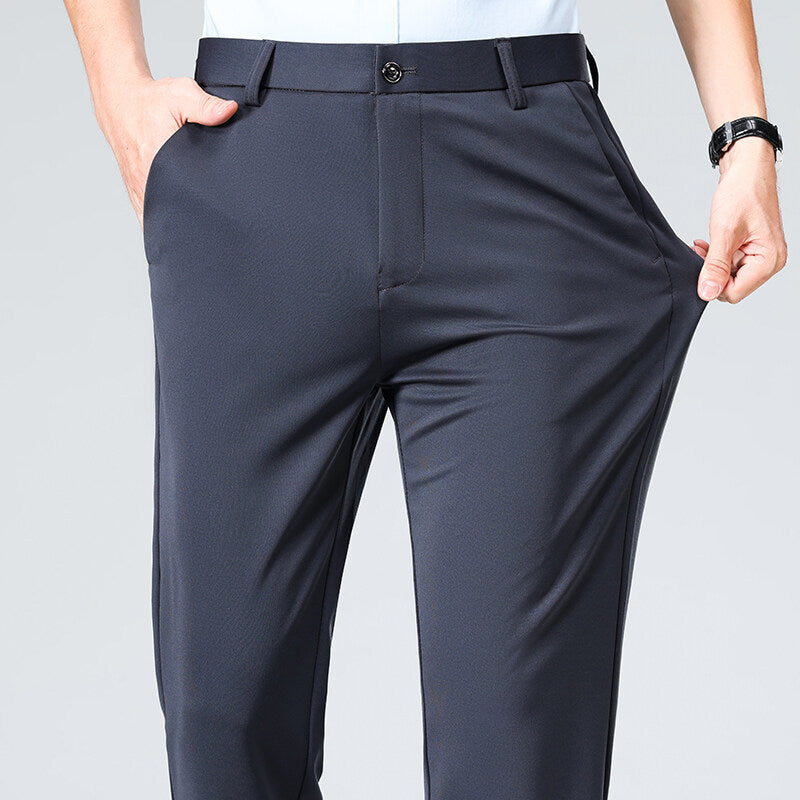 Lune London Elegant office pants for men with an elastic waistband and breathable material