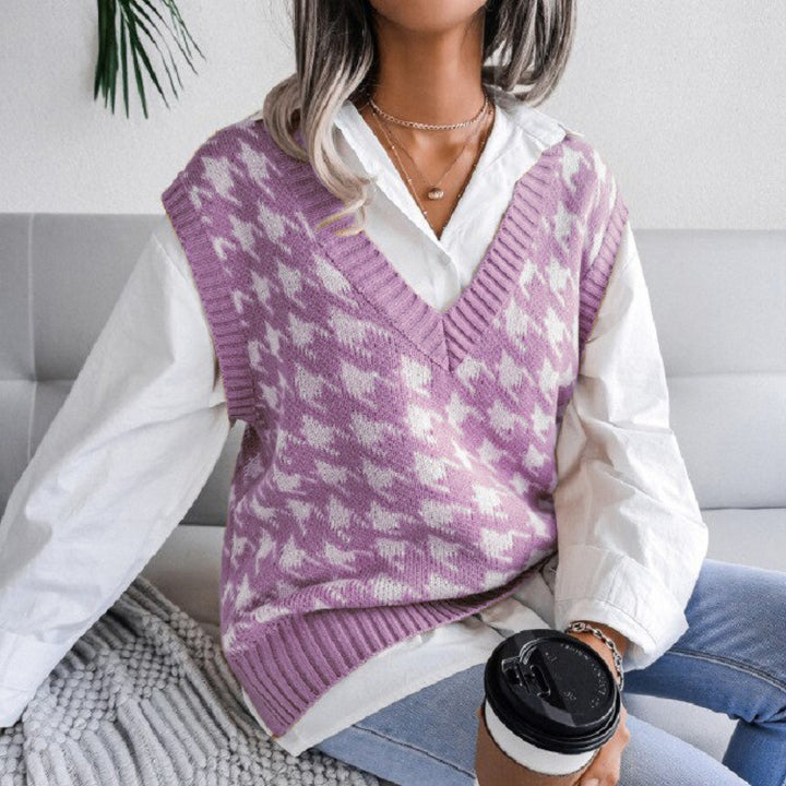 Lune London Women's Knit Vest with a Modern Herringbone Pattern