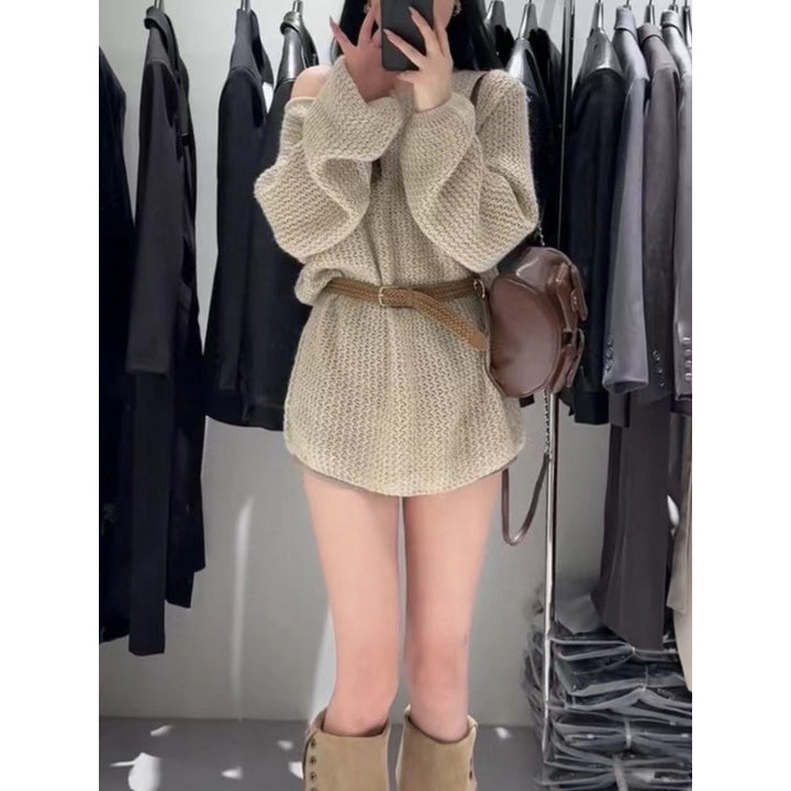 Pull en tricot pour femmes avec design à épaules dénudées et coupe décontractée Chic & Stil