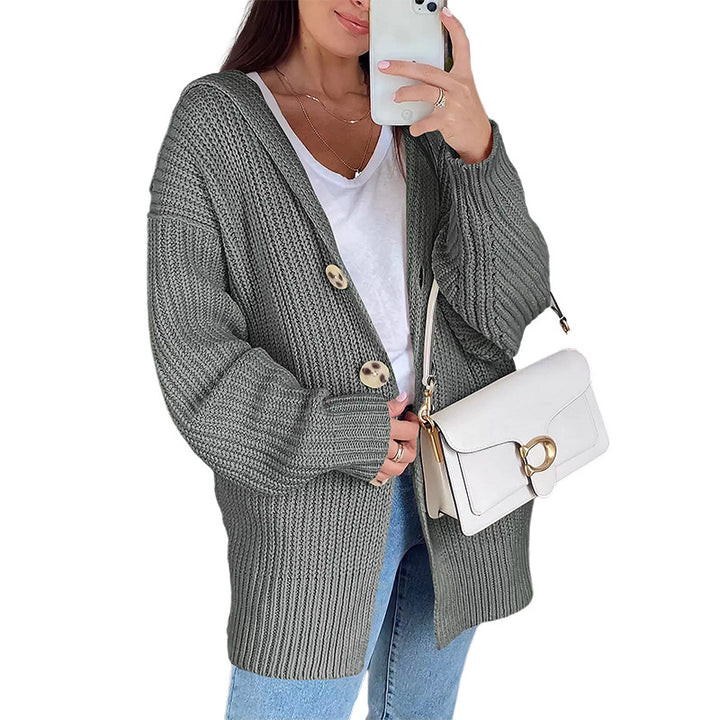 Thick knit jacket for women with an oversized fit and stylish wooden buttons Lune London
