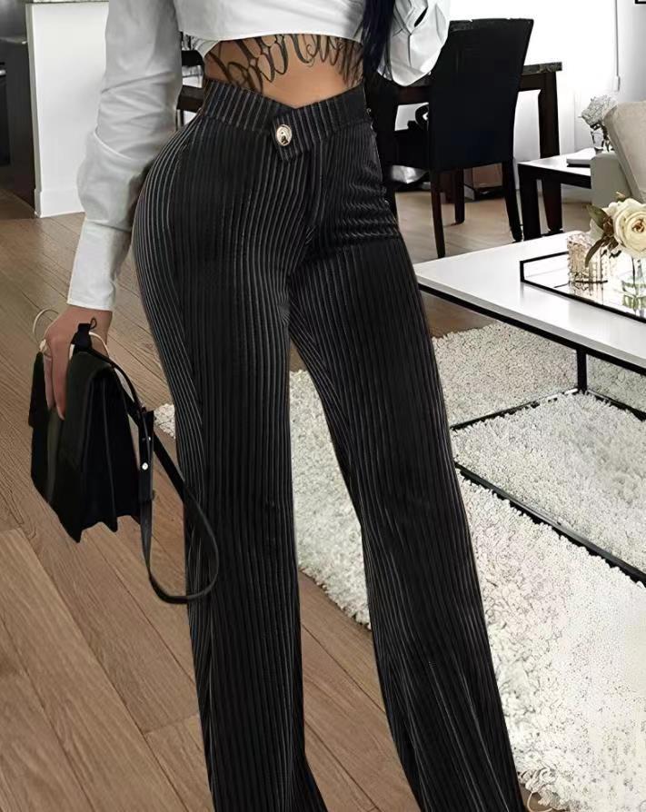 Ladies Elegant Pleated Pants with Button Details Lune London