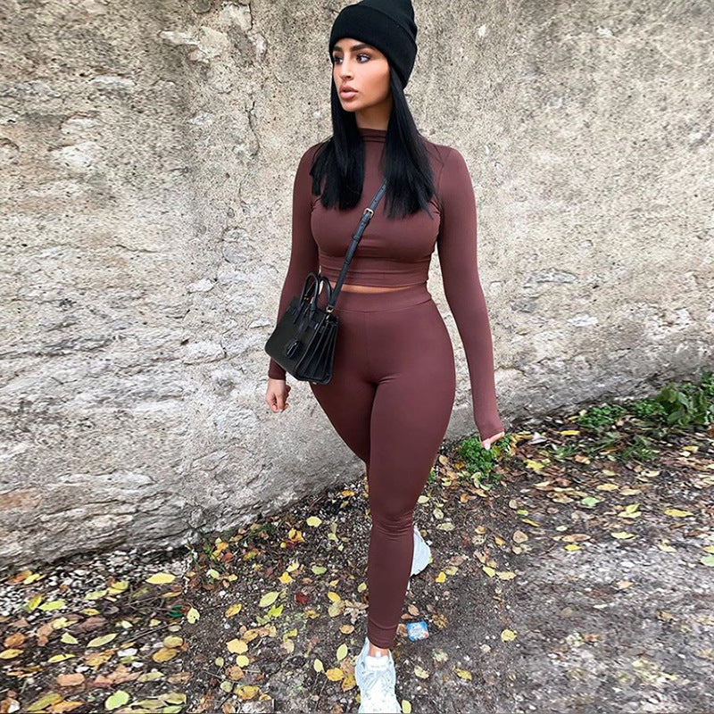Women's athletic set with fitted cut and high neck Lune London