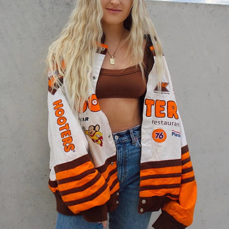 Ladies Oversized Sporty Jacket with Striking Logo Design Chic und Style