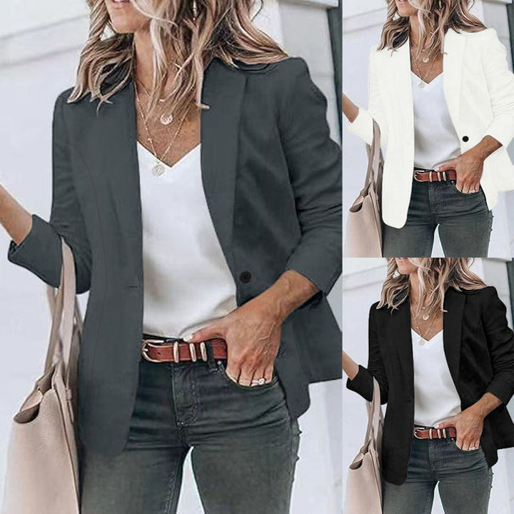 Blazer jacket for women with an elegant design and versatile styling options Lune London