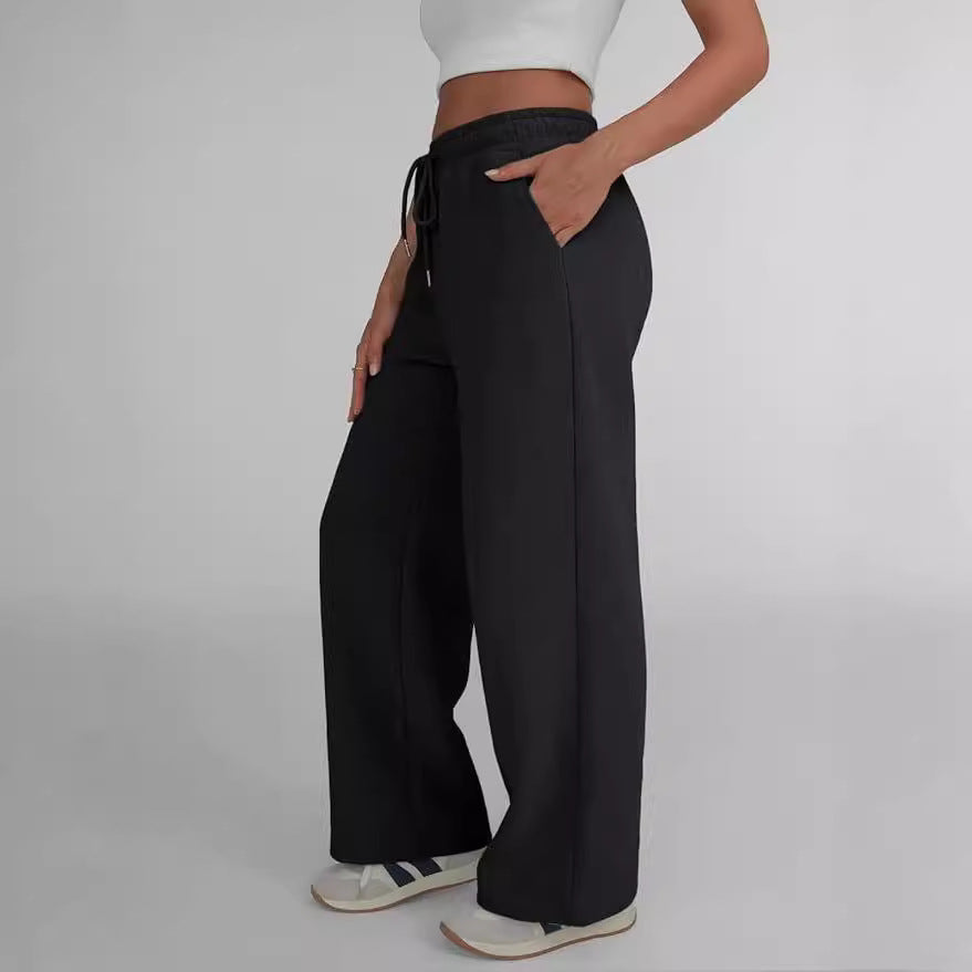 Loose jogging pants for women with elastic waistband Lune London