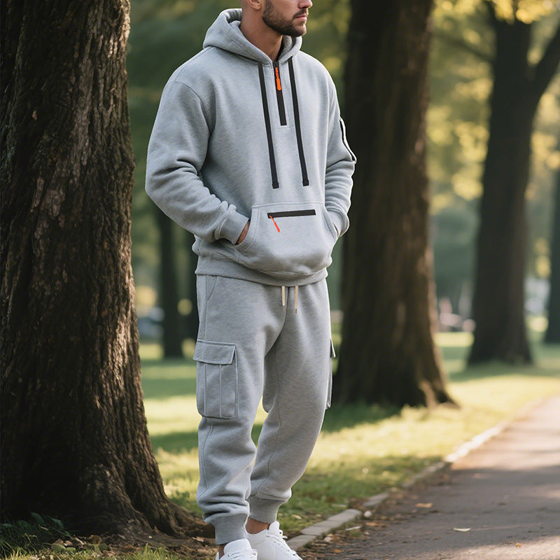 Men's sporty hoodie set and pants with practical pockets Lune London