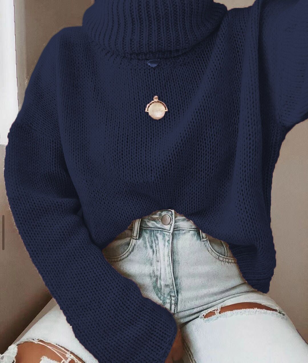 Knitted women's sweater with turtleneck and relaxed fit Lune London