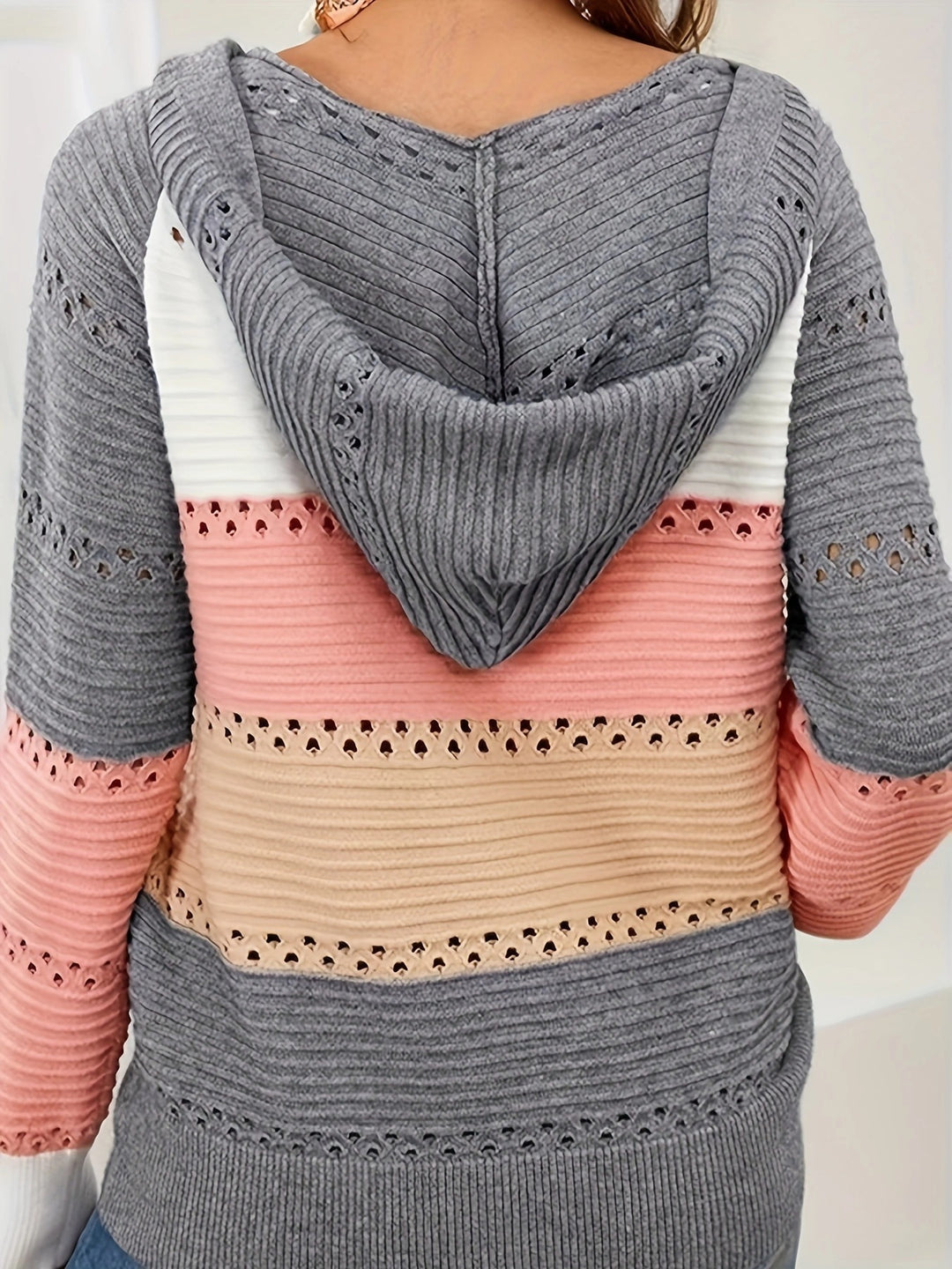 Casual sweatshirt for women with decorative lace details and textured pattern Lune London