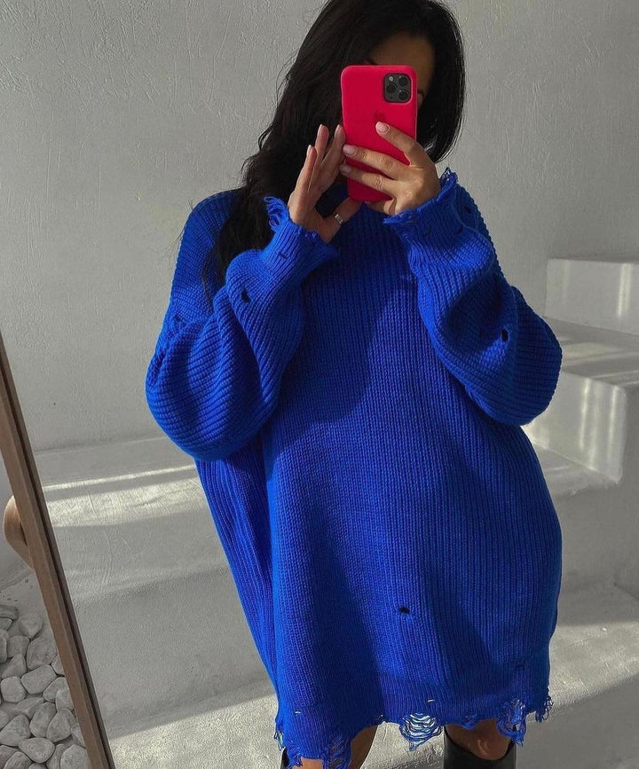 Women Large knit sweater with torn hem Lune London