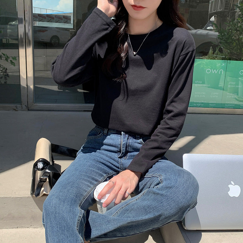Ladies long-sleeve shirt with classic round neckline Chic & Stil