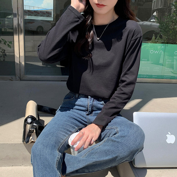 Ladies long-sleeve shirt with classic round neckline Chic & Stil
