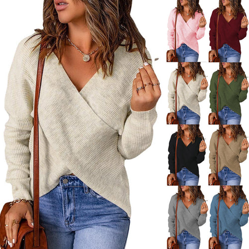 Casual pullover for women with deep V-neck and textured fabric Lune London