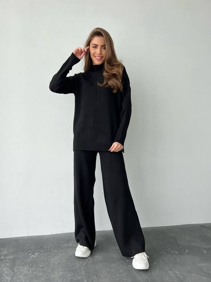 Women Elegant and Casual Lounge Set with a Loose Top and Flared Pants Lune London
