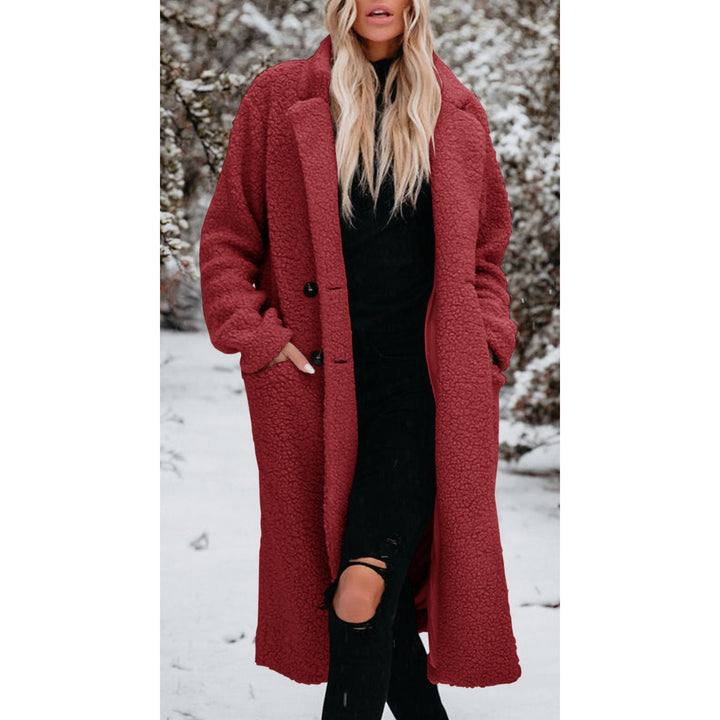 Ladies oversized teddy coat with button closure and practical pockets Lune London