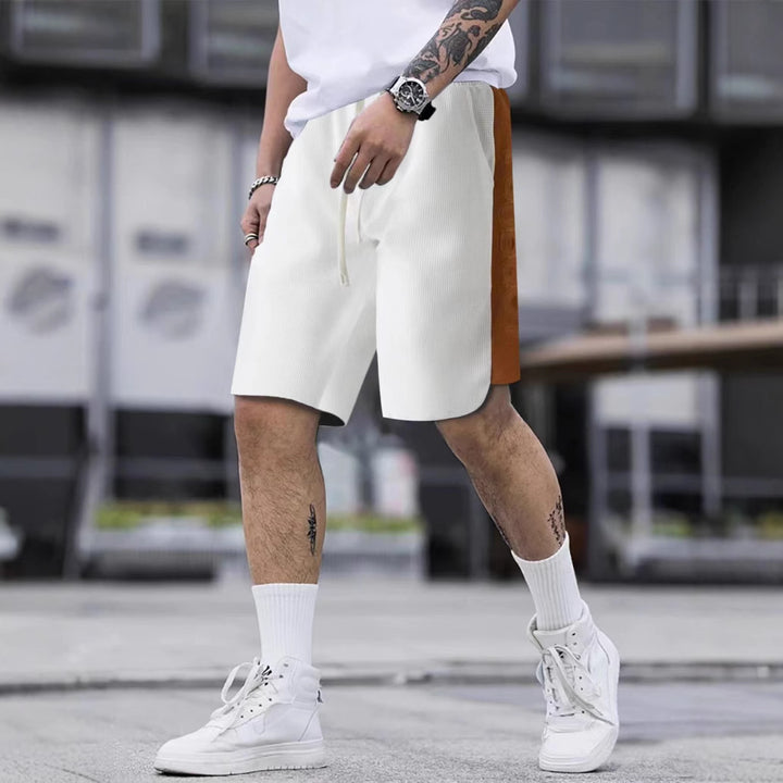 Men's sports shorts with a richly detailed structure and an innovative side pocket Lune London
