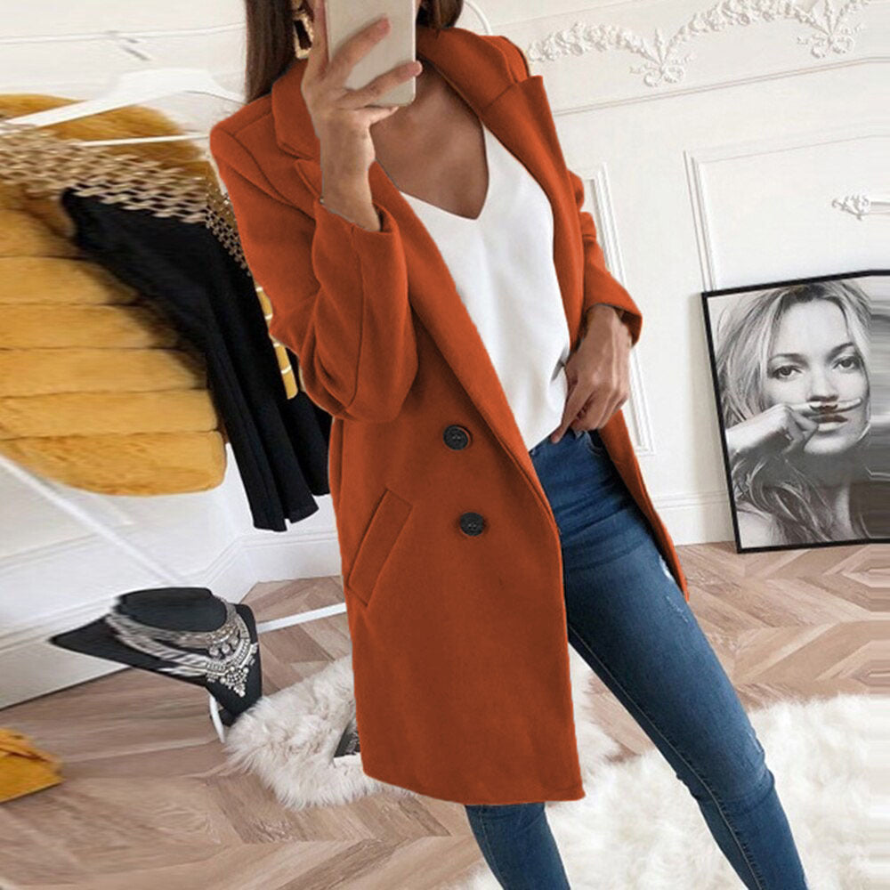 Blazer long élégant et chaud pour femmes avec patte de boutonnage double Chic & Stil