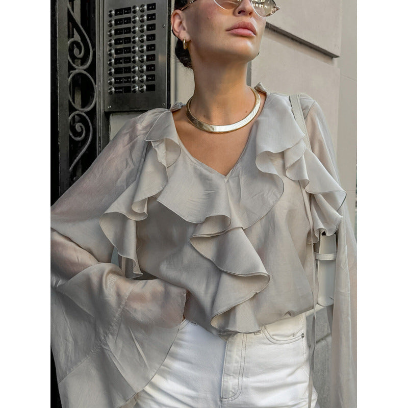 Women blouse with ruffles Lune London