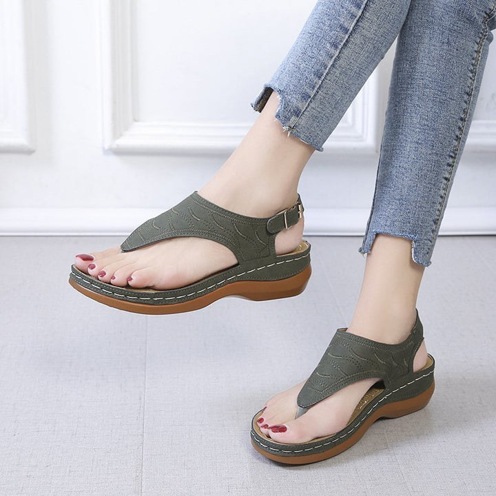 Women comfortable strappy sandals with ergonomic sole Lune London